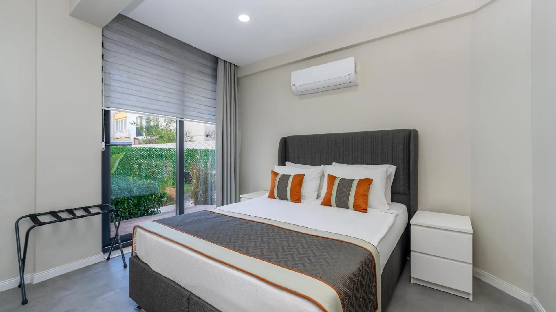 Echinus Lara Hotel Antalya 0*,  Törökország
